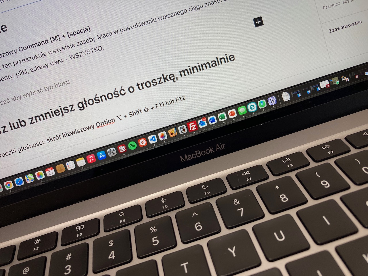 Skróty klawiszowe Macbook