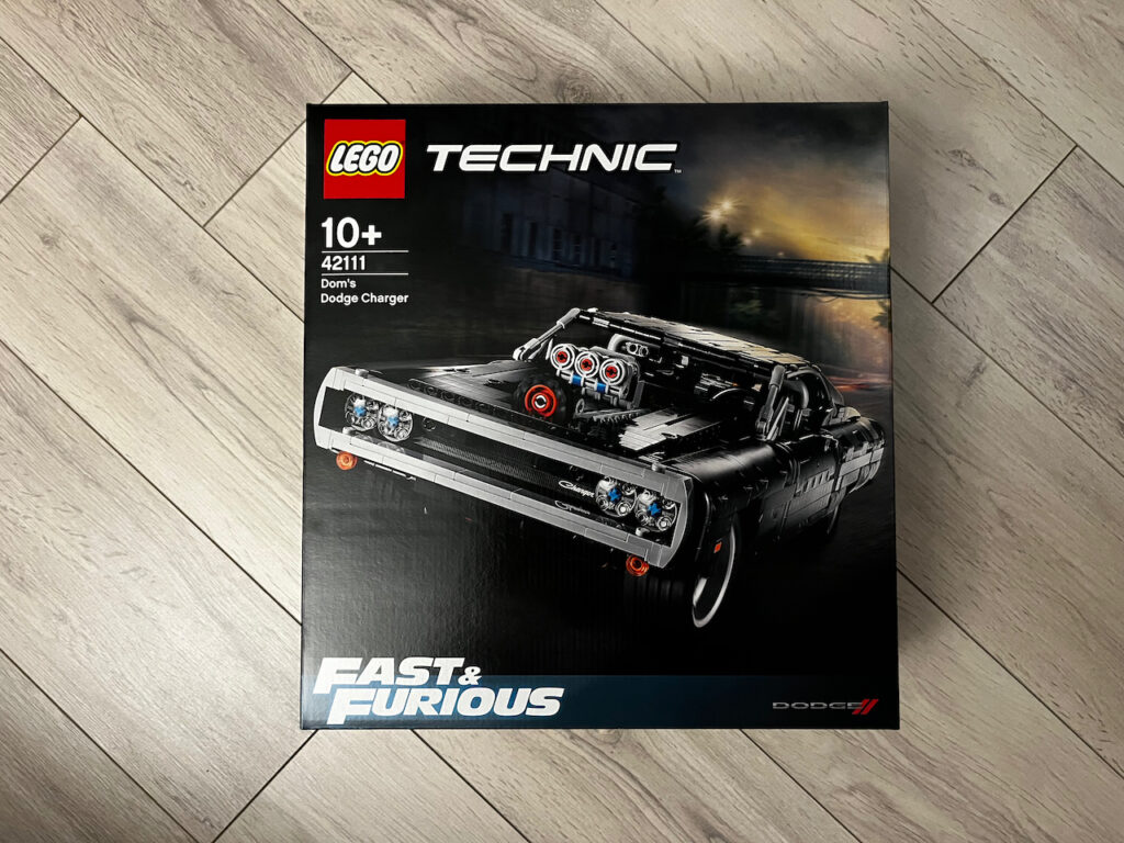 Pudełko LEGO 42111