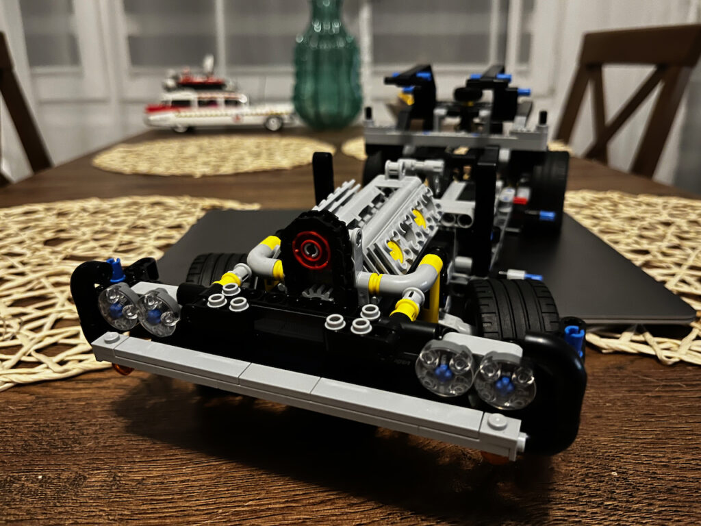 Góra silnika z 42111 LEGO