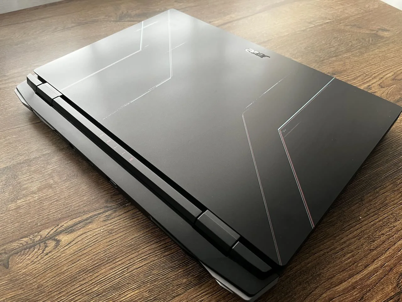 ACER NITRO 5 2022 zamknięta obudowa