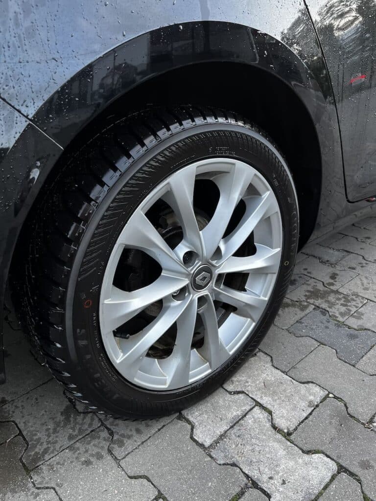 umyta opona przed nałożeniem K2 BONO BLACK