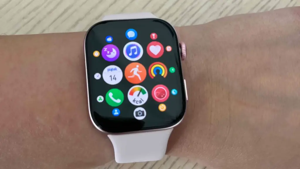 ekran w Watch Fit 3